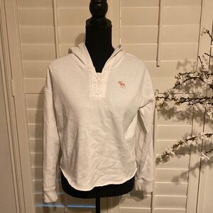 Abercrombie kids cropped white hooded sweatshirt raw hem size 15/16